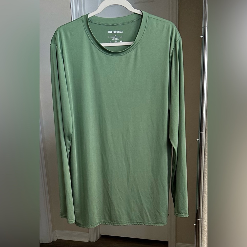 Real Essentials Men’s Olive Long Sleeve Shirt